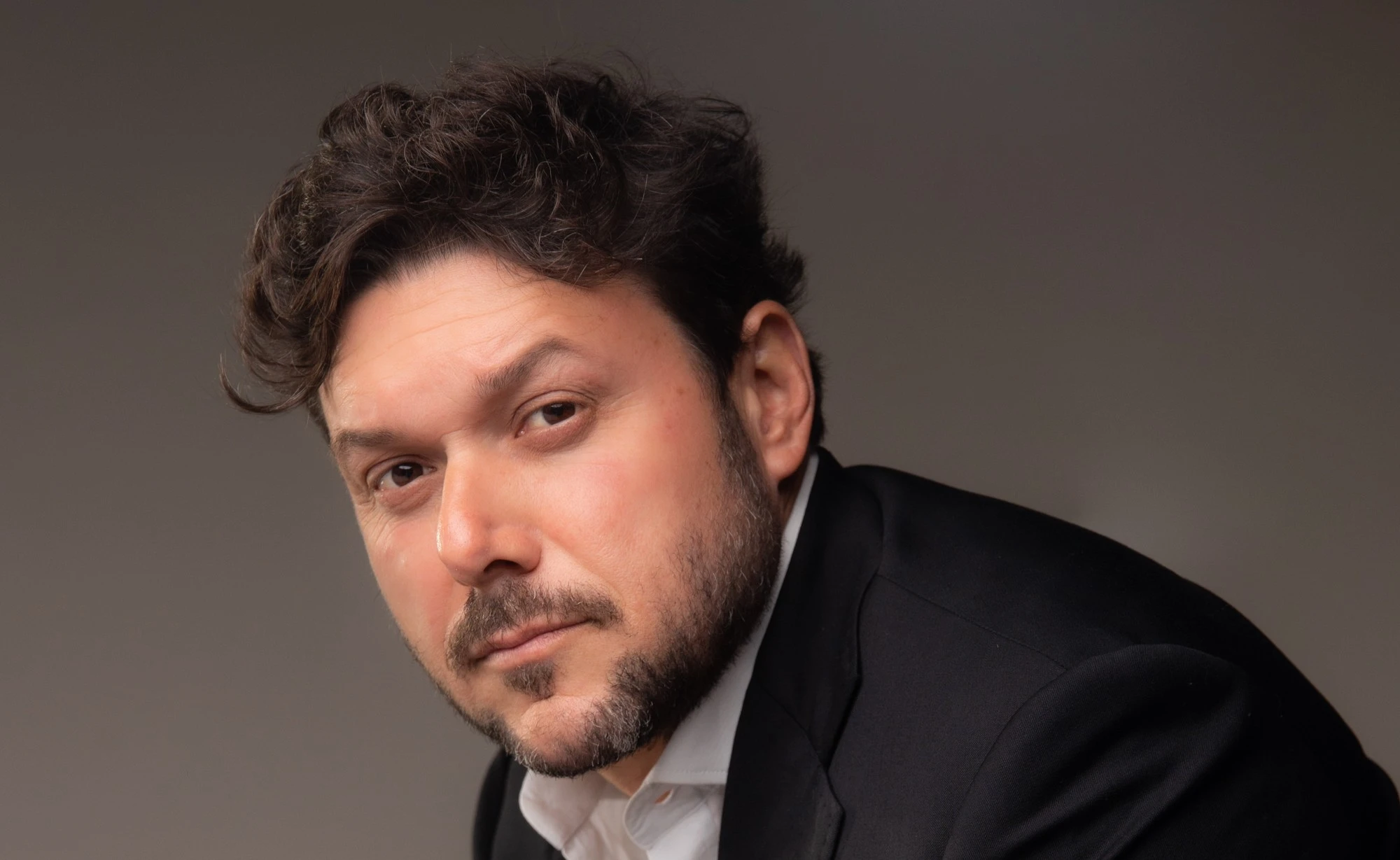 a-mentalidade-multi-empreendedor-como-Fauze-Youssef-Skaff-estrutura-ativos-na-economia-real-Fauze-Youssef-Skaff